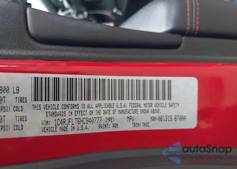 2017 Jeep Grand Cherokee Trailhawk 4X4 from USA, damaged, VIN 1C4RJFLT6HC940777